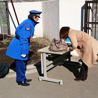 親切で丁寧な警備
